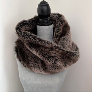 Faux Fur Snood Neck Warmer Scarf 16"x8" - Brown